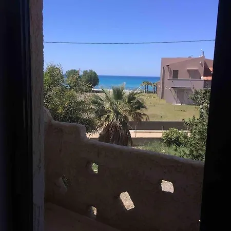 Cosy Near The Sea Apartment